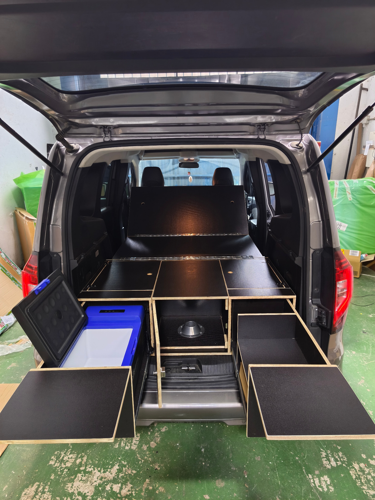 Mercedes Citan camper furniture with dedicated slide-out drawer for a compact 15L compressor fridge